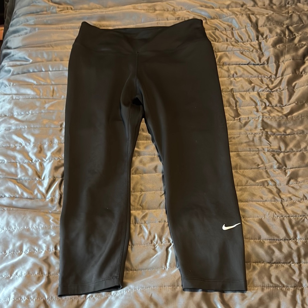 Nike Dri Fit Black Capri Leggings